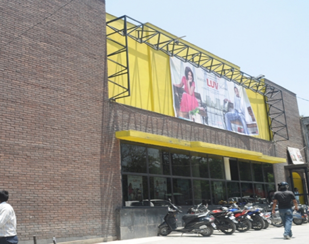 orient-cinema-hall-namaste-dehradun